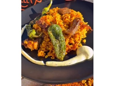 Receta de @virycheff: Arroz de entrecot de vaca y pimientos de padrón con alioli de tomilo rojo